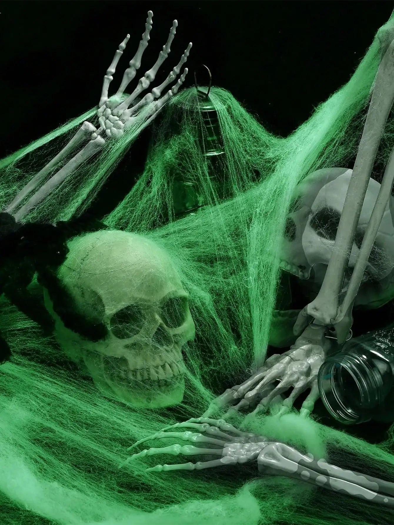 Glow-In-The-Dark Spider Web Set with Spiders, Fluorescent Expandable Spider Web for Halloween Party